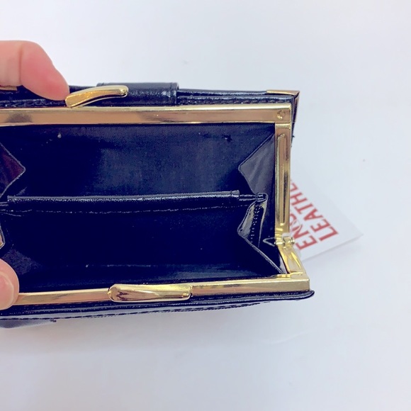 English Leather | Black Leather Gold Snap Wallet | Change Purse | Card Carrier - Picture 5 of 9